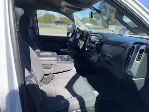 Used 2019 Chevrolet Silverado 2500 LT image 38