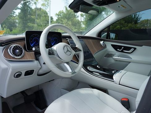 Certified 2023 Mercedes-Benz EQE 350+ SUV image 12