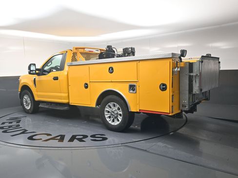 Used 2022 Ford F350 XL w/ Power Equipment Group image 7