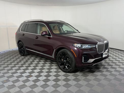 Used 2022 BMW X7 xDrive40i w/ Executive Package image 7
