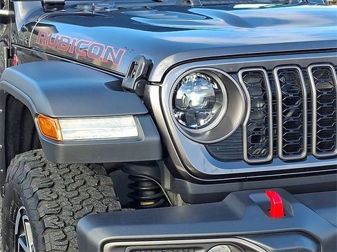 Certified 2024 Jeep Wrangler Unlimited Rubicon image 9