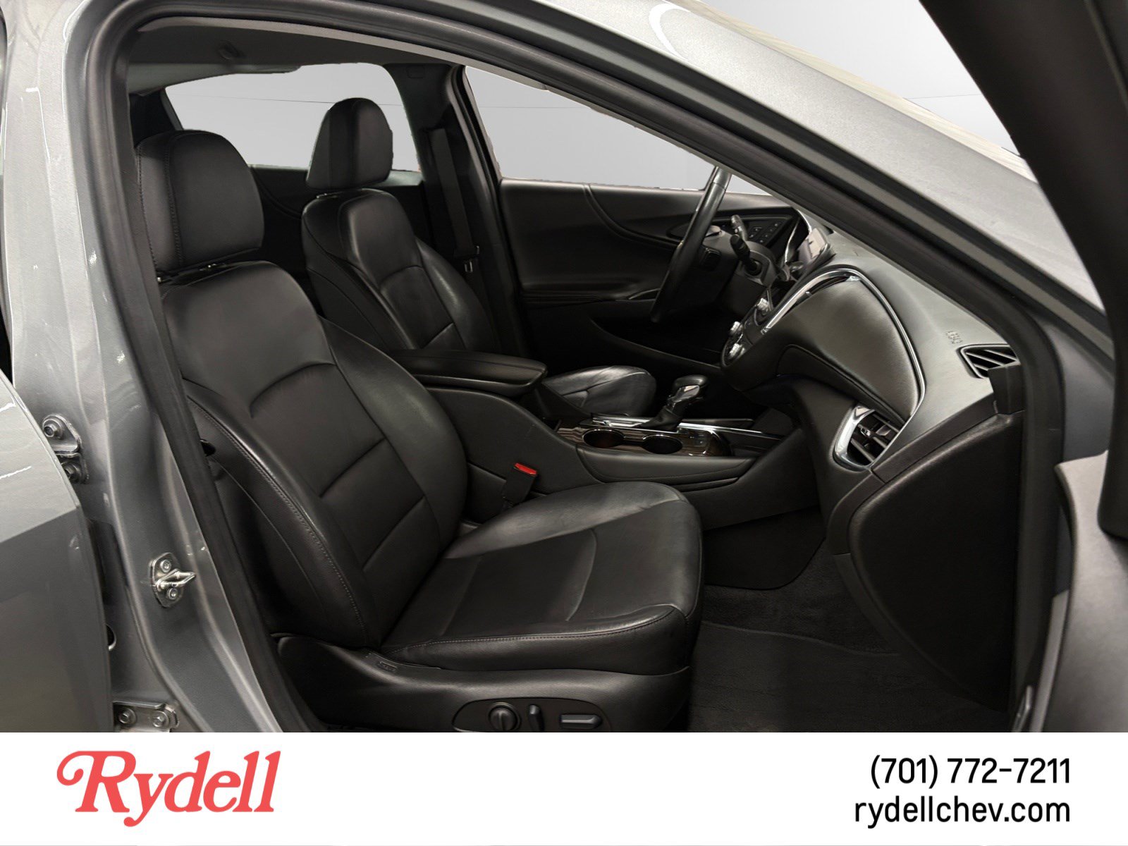 Used 2024 Chevrolet Malibu LT FWD image 16