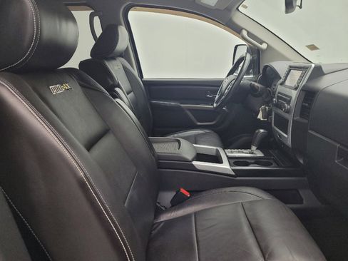 Used 2015 Nissan Titan PRO-4X w/ Pro-4x Luxury Package AWD/4WD image 21