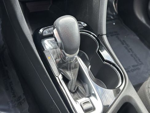 Used 2023 Buick Encore GX Select w/ Sport Touring Package image 27