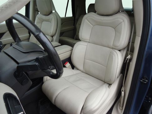 Used 2019 Lincoln Navigator L Reserve w/ Cargo Package image 29