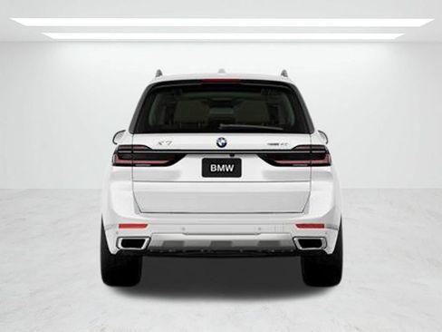 New 2026 BMW X7 xDrive40i image 5