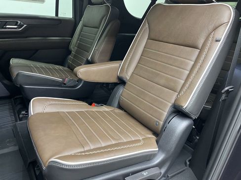 New 2026 GMC Yukon XL Denali Ultimate AWD/4WD image 6