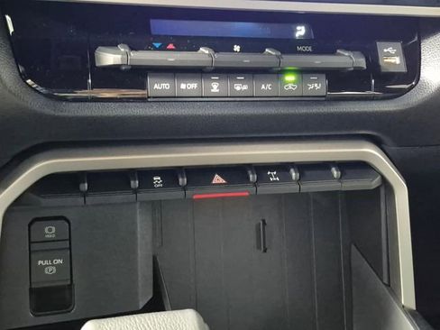 New 2026 Toyota Tundra SR5 AWD/4WD image 18