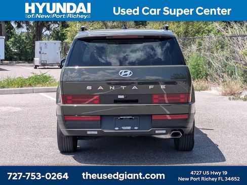 Used 2025 Hyundai Santa Fe SEL FWD image 4