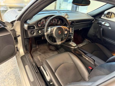 Used 2009 Porsche 911 Carrera 4S AWD/4WD image 19
