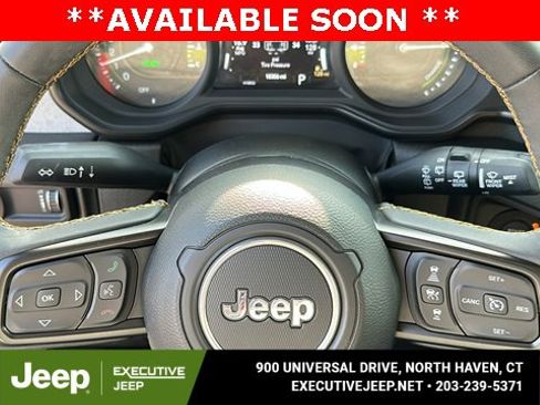 Used 2024 Jeep Wrangler Unlimited image 13