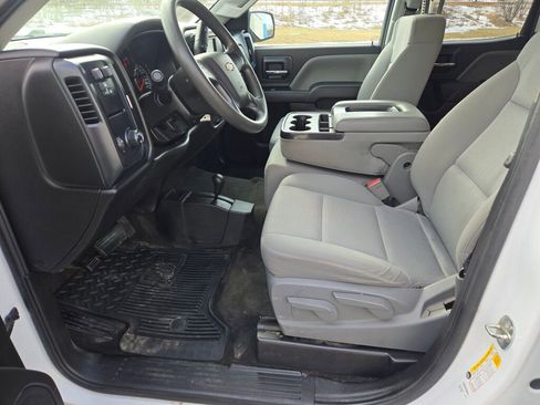 Used 2017 Chevrolet Silverado 1500 Custom w/ Custom Convenience Package image 22