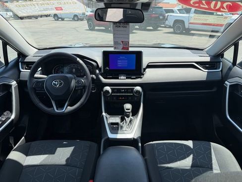 Used 2025 Toyota RAV4 XLE w/ Convenience Package FWD image 18