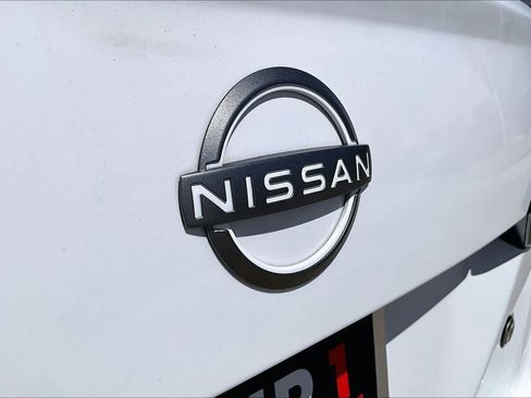 Used 2025 Nissan Versa S w/ Trunk Package FWD image 28