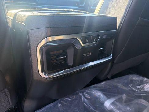Certified 2026 Chevrolet Silverado 1500 High Country w/ Technology Package AWD/4WD image 34