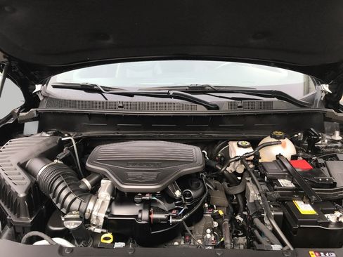 Certified 2025 Cadillac XT6 Premium Luxury image 7