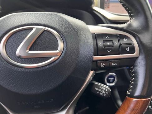 Used 2018 Lexus RX 450hL Premium w/ Premium Package AWD/4WD image 21