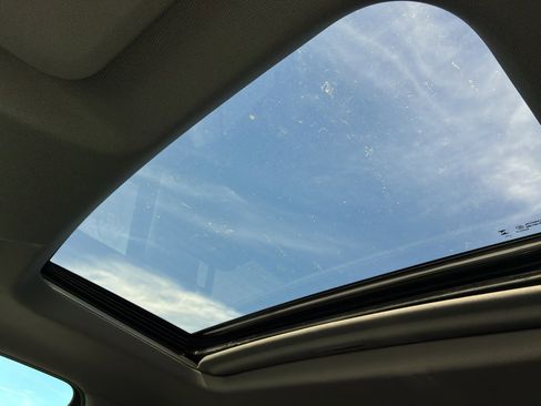 Used 2024 GMC Sierra 2500 Denali w/ Denali Reserve Package image 12