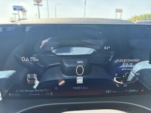 Used 2025 Lincoln Aviator Reserve w/ Equipment Group 201A AWD/4WD image 18