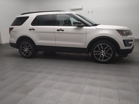 Used 2016 Ford Explorer Sport w/ Equipment Group 401A image 11