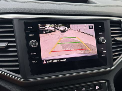 Used 2019 Volkswagen Atlas SE FWD image 19