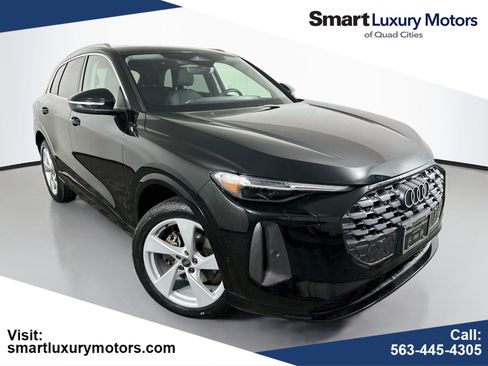 Used 2025 Audi Q5 Premium Plus w/ Premium Plus AWD/4WD image 1