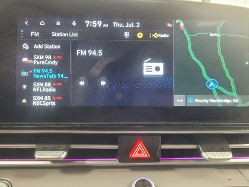 Used 2025 Hyundai Elantra SEL FWD image 25
