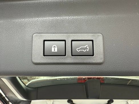 Used 2026 Subaru Ascent Touring AWD/4WD image 33