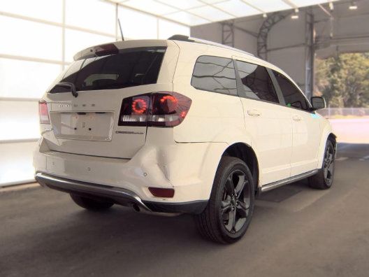 Used 2020 Dodge Journey Crossroad FWD image 2