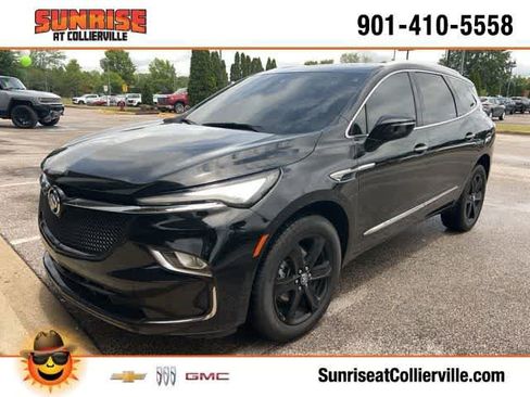 Used 2024 Buick Enclave Essence w/ Experience Buick Package FWD image 1