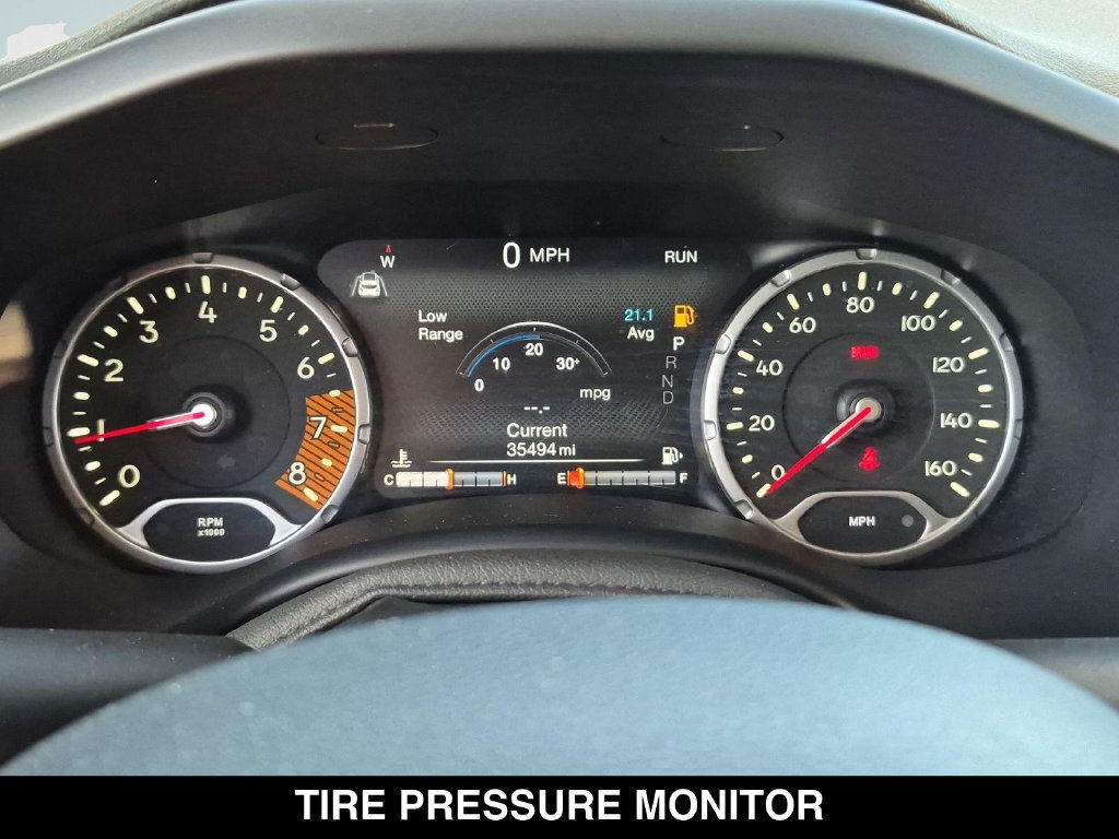Used 2023 Jeep Renegade Latitude AWD/4WD image 19