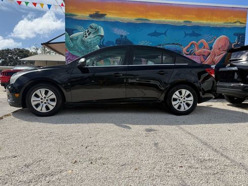 Used 2012 Chevrolet Cruze LS w/ Connectivity Package image 2