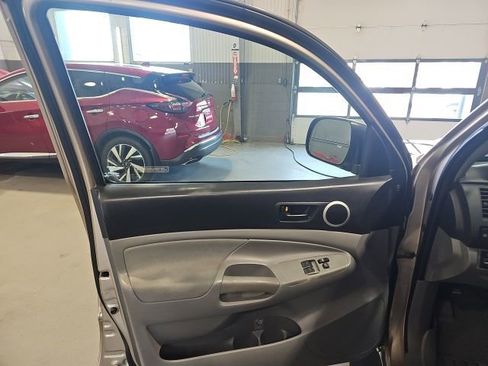 Used 2007 Toyota Tacoma 4x4 Access Cab V6 image 10