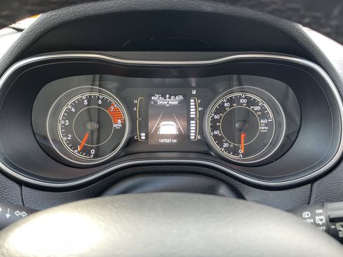 Used 2021 Jeep Cherokee Latitude Lux image 15