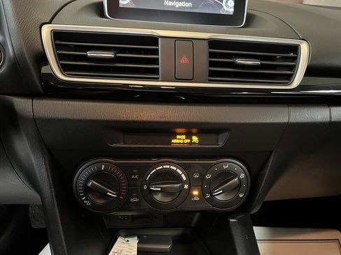 Used 2015 MAZDA MAZDA3 i Sport image 17
