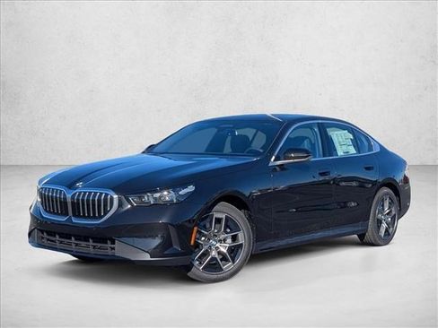 Used 2026 BMW 530i image 1