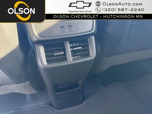 New 2026 Chevrolet Equinox LT w/ Convenience Package II image 36