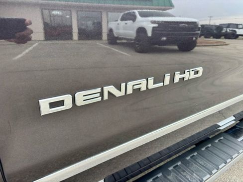Used 2016 GMC Sierra 3500 Denali w/ Duramax Plus Package image 10