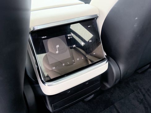 Used 2023 Tesla Model X AWD/4WD image 47