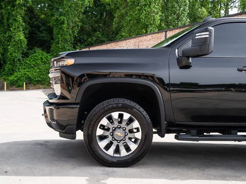 Used 2024 Chevrolet Silverado 2500 Custom w/ Custom Value Package AWD/4WD image 3
