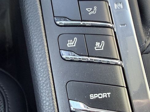 Used 2015 Porsche Macan S image 28