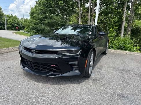 Used 2017 Chevrolet Camaro SS RWD image 10
