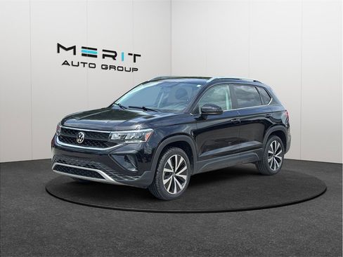 Used 2022 Volkswagen Taos SE image 4