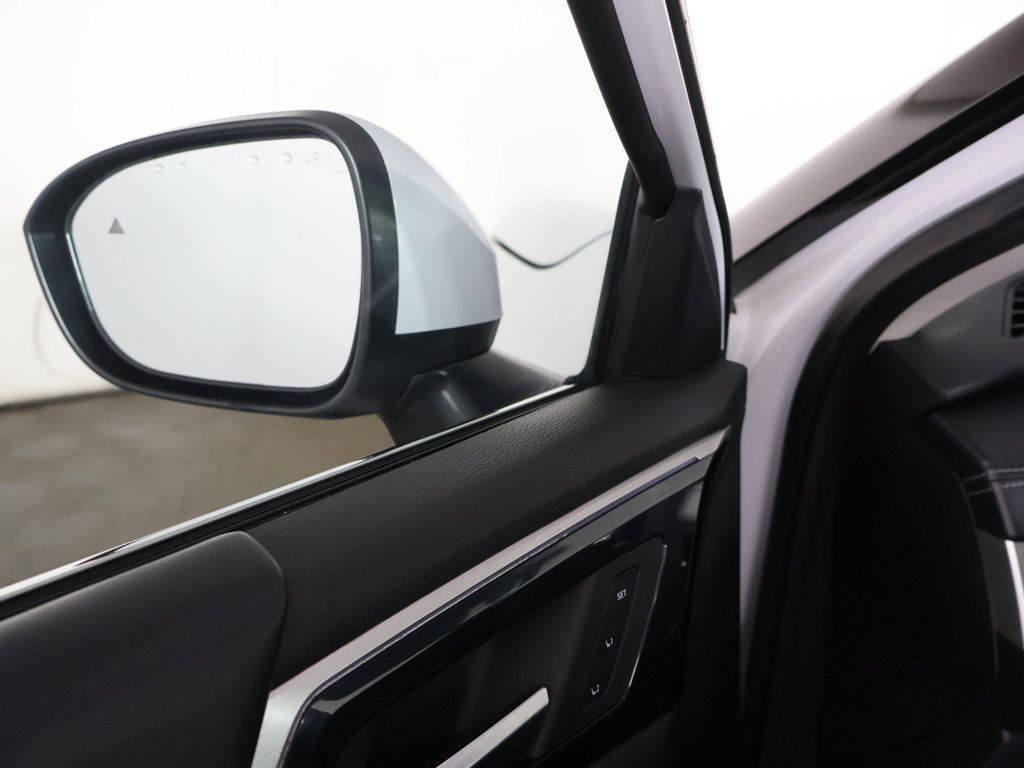 Used 2022 Mitsubishi Outlander SEL AWD/4WD image 35