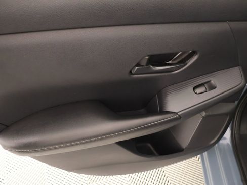 Used 2024 Nissan Sentra SV FWD image 15