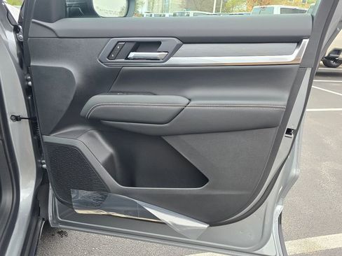 New 2026 GMC Terrain Elevation w/ Elevation Premium Package image 33