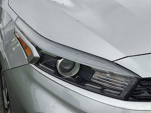 Used 2023 Kia Forte LXS image 10