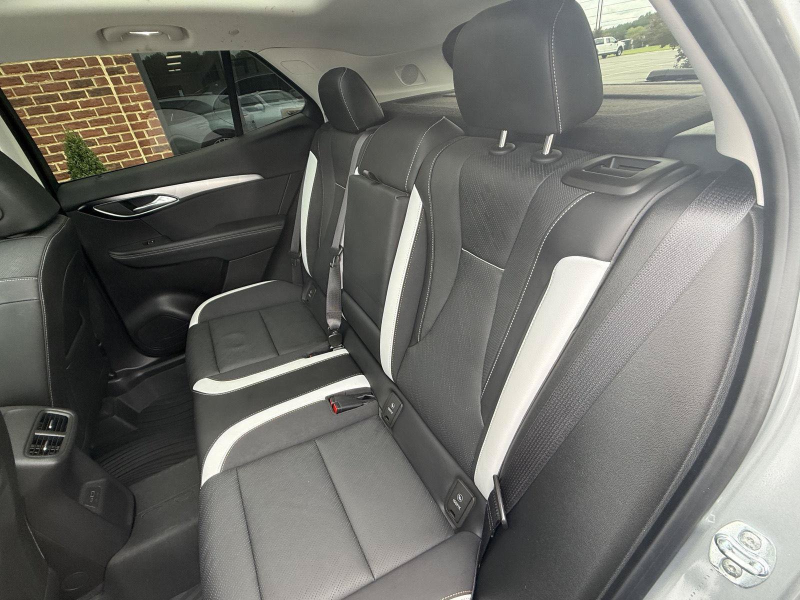 Used 2024 Buick Envision Sport Touring AWD/4WD image 24