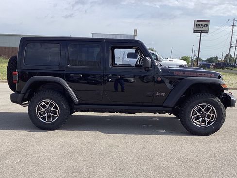 New 2026 Jeep Wrangler Unlimited Rubicon AWD/4WD image 3