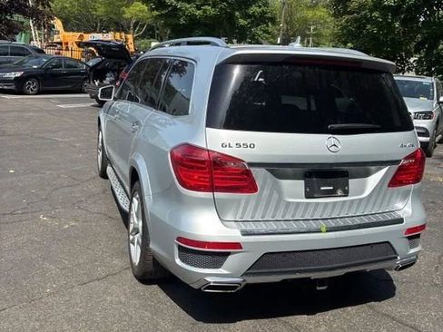 Used 2016 Mercedes-Benz GL 550 4MATIC image 5